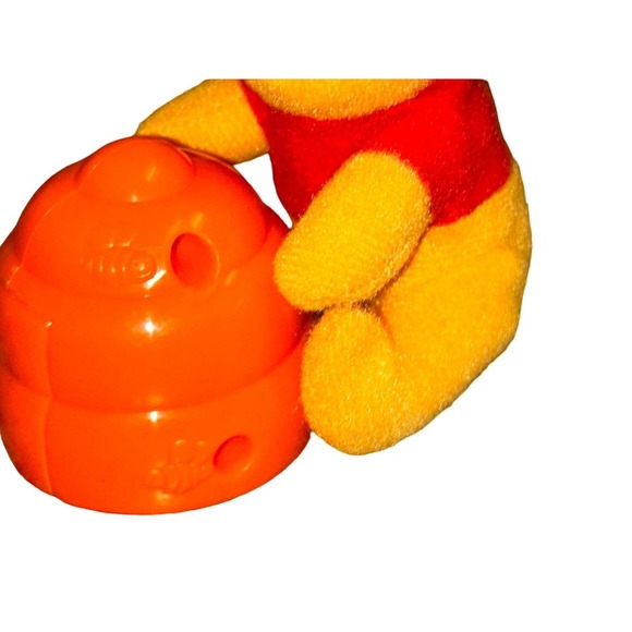 Plush 2001 Mcdonalds Disney Happy Meal Toys Winnie The Pooh Keychain Collectible - Picture 8 of 11